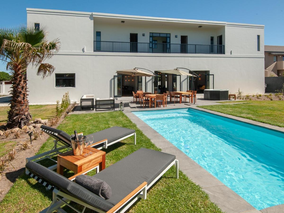 הרמנוס Glow Boutique Suites & Guesthouse מראה חיצוני תמונה