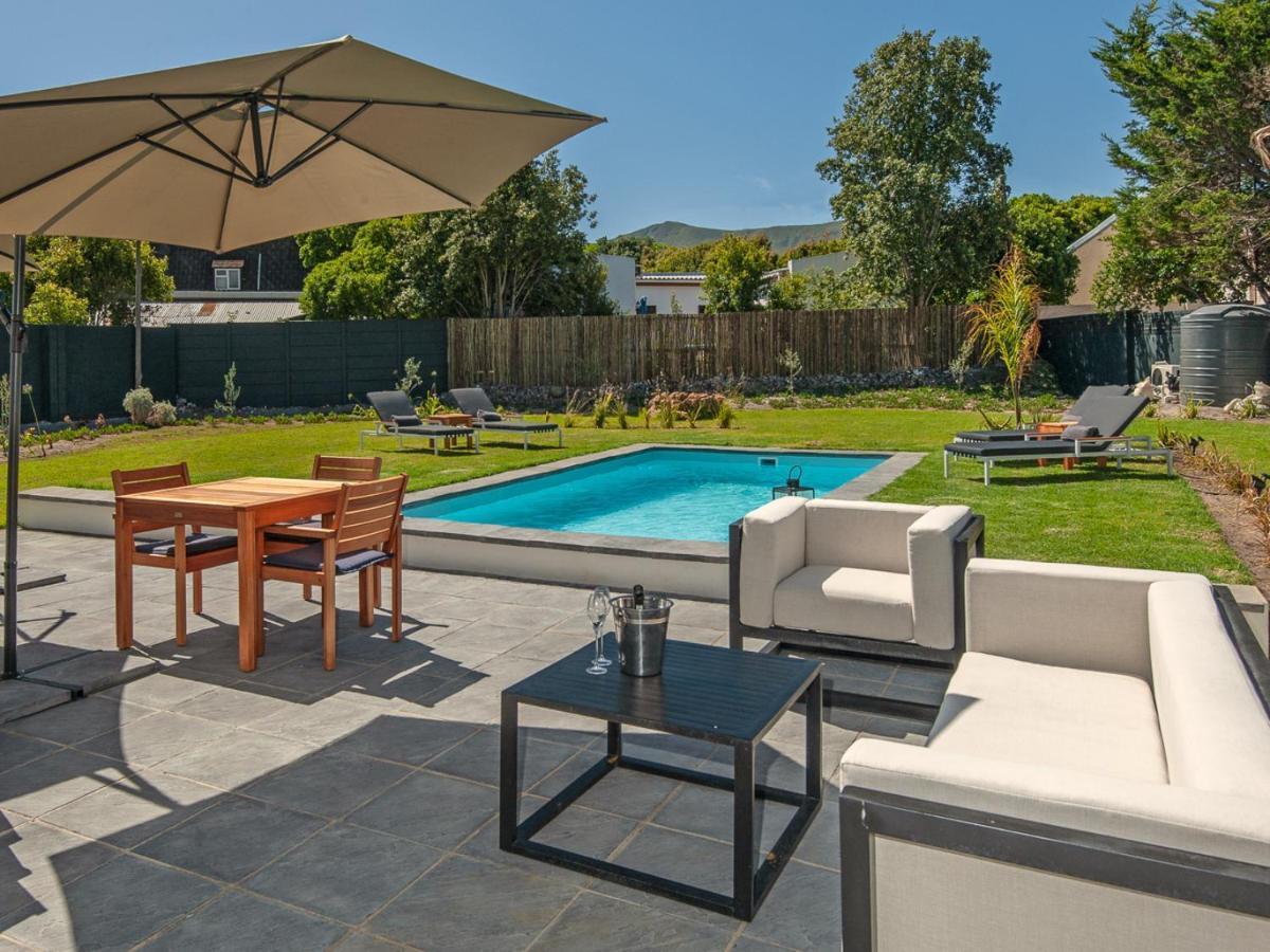 הרמנוס Glow Boutique Suites & Guesthouse מראה חיצוני תמונה