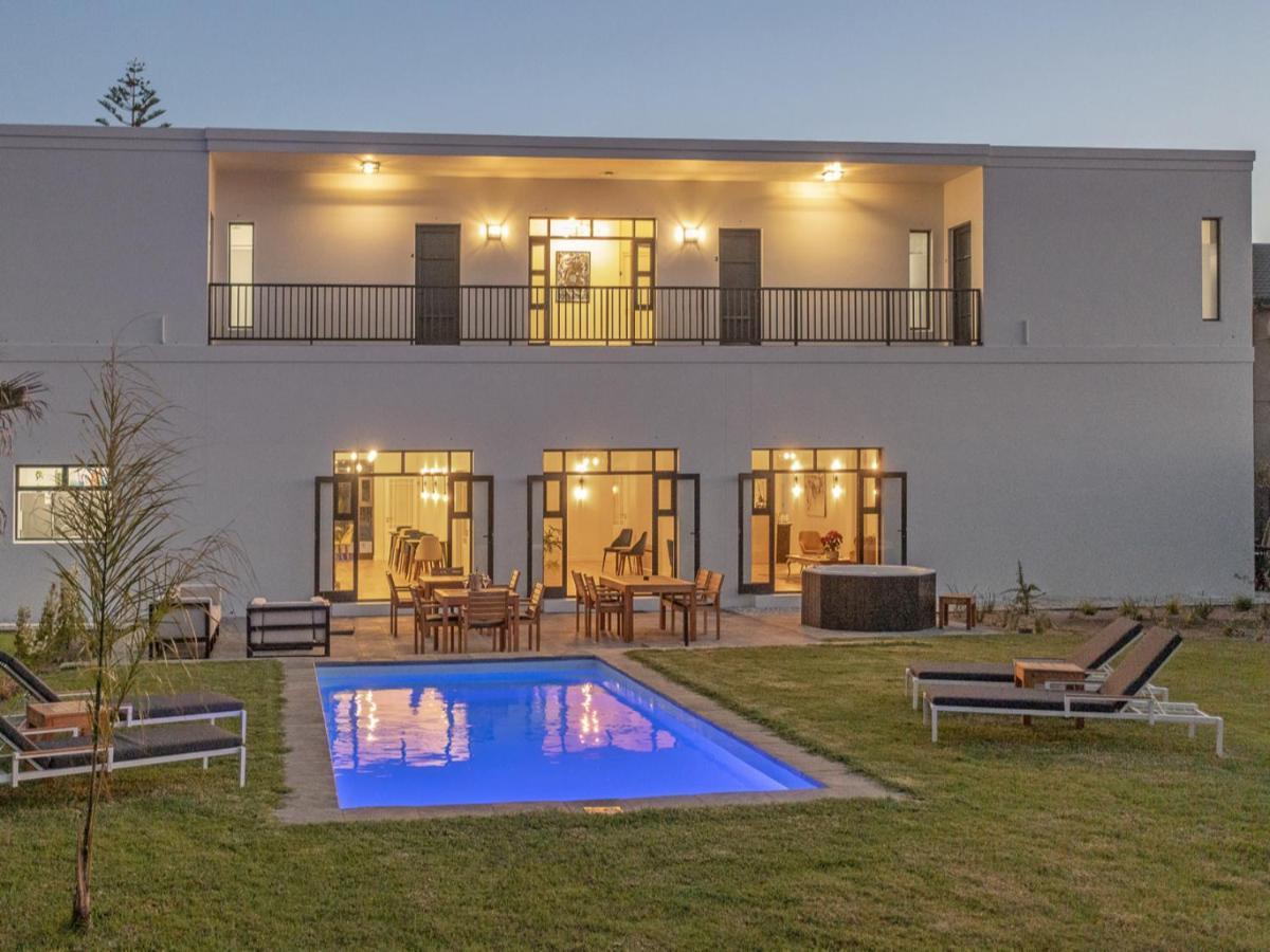 הרמנוס Glow Boutique Suites & Guesthouse מראה חיצוני תמונה